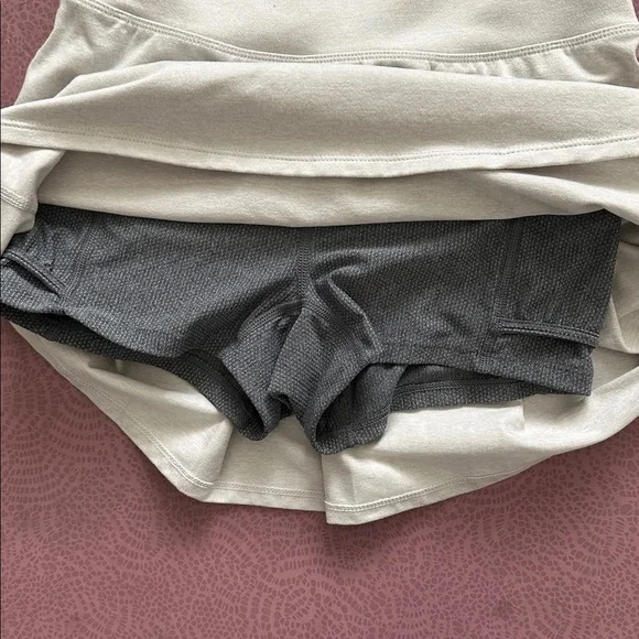 Vuori Halo Performance Skirt, Salt Heather, XXS - Picture 3 of 3